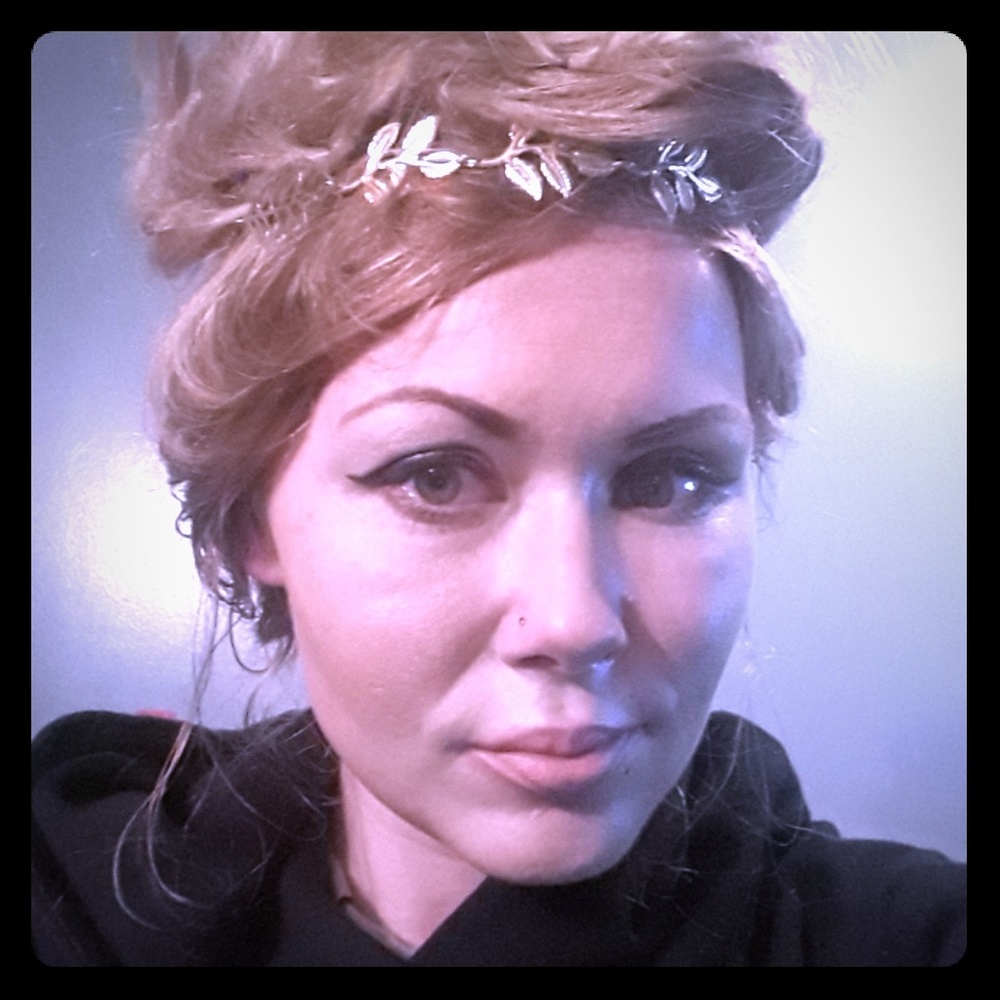 Gold leaf clip in hair accessory